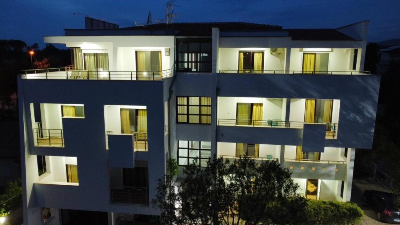 Buzuku House Hotel Ulcinj Bagian luar foto